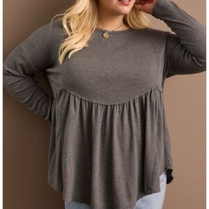 NEW Arula Gray Top Plus Size X / 0X (XL) Available NWT